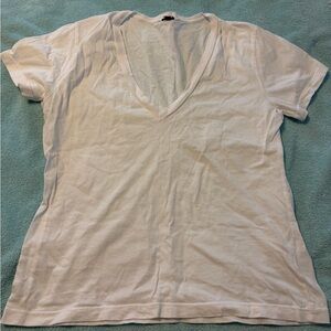 Monrow Classic White V-Neck Tee